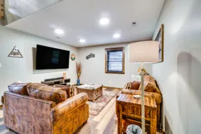 Modern Cabin w/ Hot Tub: Near Tail of the Dragon! - Image 4