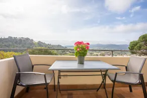Appartement 'Le Mas Berliat F2 N°14' avec vue sur la mer, Wi-Fi et climatisation - Image 5