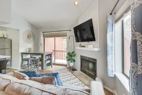 Cozy Angel Fire Condo - Walk to Ski Lift! - Image 4