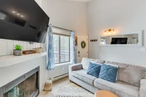 Cozy Angel Fire Condo - Walk to Ski Lift! - Image 5