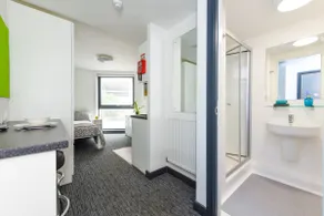 Studios near St James Park - Image 3