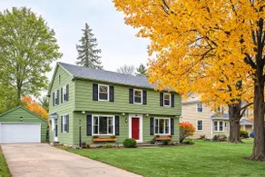 Charming Home in Family Neighborhood w/Fenced Yard - Image 4