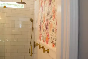 The Tea Cottage•Stylish•Rain Shower•Location - Image 5