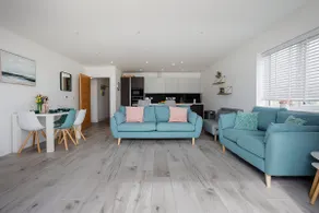 The Bay-Luxury Sandown Bay Clifftop - Image 3