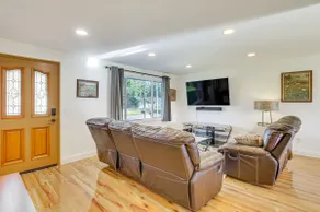 Charming Arlington Home w/ Hot Tub & Fenced Yard! - Image 4