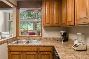 Cozy and Secluded in Holiday Island, AR - Image 3