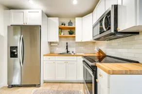 Modern Naples Duplex Home ~ 6 Mi to Beach! - Image 2