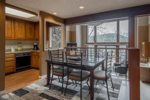 Quiet Lakeside Condo in Holiday Island, AR - Image 3