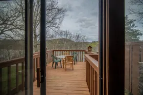 Quiet Lakeside Condo in Holiday Island, AR - Image 2