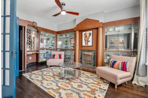 Historic Shaw Home • Sleeps 14 • Near Zoo & Arch - Image 2