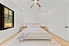 Luxury | Fenced Yard | Pine & Pearl | Near Bay - Image 3