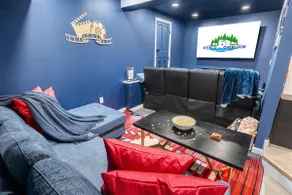 Lakeside Fun- Hot Tub-Theater-Fenced Yard, Arcades - Image 4