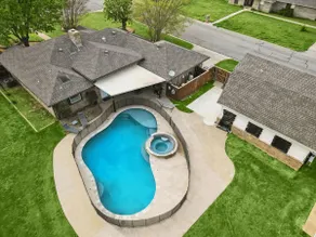 4BR Retreat w/ Pool and Grill - Image 2