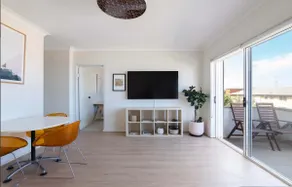 Stunning Maroubra Beachview Apt with Parking - Image 3