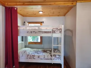 Knotty Pine Bunkhouse - Image 5