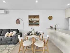 Modern 1-Bedroom Apt with Sweeping Water Views - Image 2