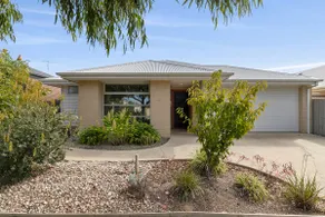 Impress on Empress I 6 BR Pet-Friendly Family Home - Image 2