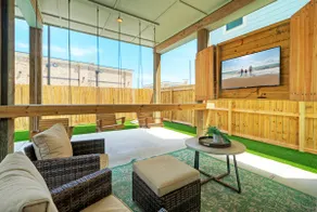 Swinging Easy by Avantstay Private Pool, Firepit, Balcony - Image 2