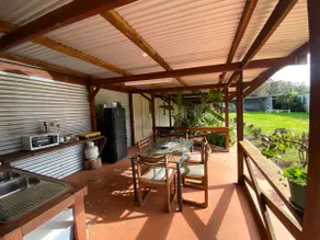 DONN4254S - Wilga Farm Stay - Shearer's Shack Single - Image 3