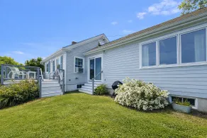 Perfectly placed cottage atop Mackerel Cove! - Image 5