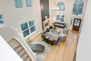 Luxury Mansion Dream Home - 6 Bed, Pool, Grill - Image 2