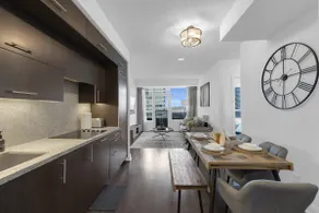 Luxury 2BR - Subway/Pool/Gym/Sauna + Free Parking - Image 4