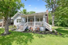 Lakefront Cottage • Near LakePoint + Walk to Beach - Image 2
