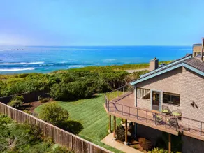 Unmatched Ocean Beach and Mountain Views Family-Friendly Retreat - Image 2