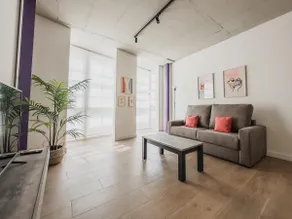 Miss Tic Calle Real, Purple Apartment - Image 3