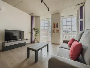 Miss Tic Calle Real, Purple Apartment - Image 2