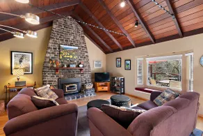 River Time ~ Riverfront for Families! - Image 4