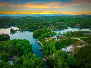 Lake Keowee House - Image 3