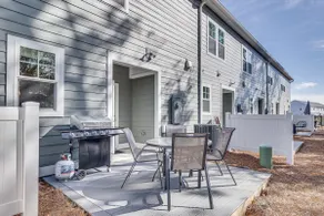 Coastal Beaufort Abode - Pool Access, Near Beaches - Image 3