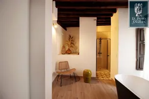 Patio de los Ángeles Apartment 7 - Image 2