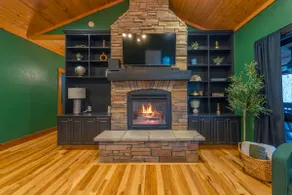 Stunning Mtn Views Hottub Movie Theater Game Room - Image 5