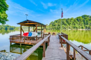 'Duck and Bug's Cabin' on Boone Lake w/ Boat Dock! - Image 2