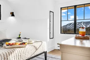 Sunday River Panoramic Views | Hot Tub | Sleeps 16 - Image 4