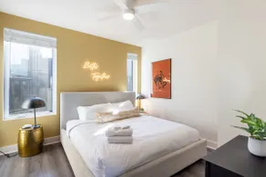 Luxe Bachelorette Retreat | Sleeps 24 5MIN from DT - Image 5