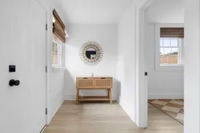 4 Bedroom-Walk to Restaurants! 10 Min. to Downtown - Image 4