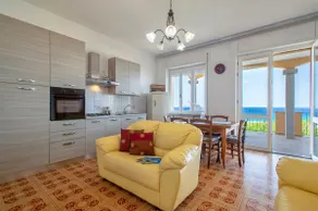 Appartamento 'Family Beach' con vista mare e terrazza privata - Image 5