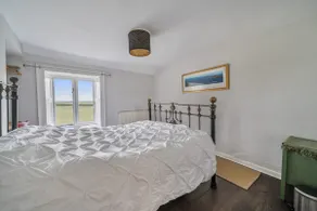 Furzen Farmhouse - Quiet Alternative to a Hotel - Image 3