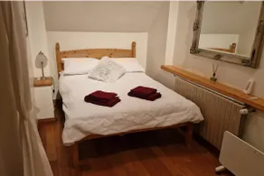 3 Bed Cottage Sleeps 6 - Enclosed Patio -Fireplace - Image 4