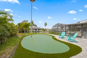 Waterfront home w/ pool & private dock - Image 5