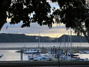 Pepin’s Premier Waterfront Stay — The Dockside - Image 5