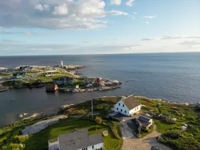 The Peggy's Cove House; unrivalled panoramic view! - Image 2