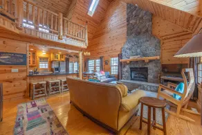 The Great Escape - Cabin with shared pool access and Goshorn Lake access - Image 3