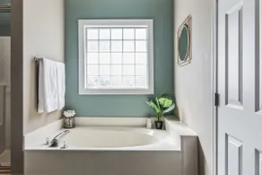 Quaint homey cottage style home in Harvest - Image 5