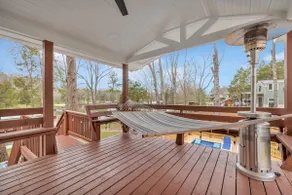 Lakefront, Heated Pool, Sauna, Sleeps 8! - Image 3