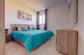 Serene Oasis, Elegant 2BR Retreat in Ghaxaq - Image 5