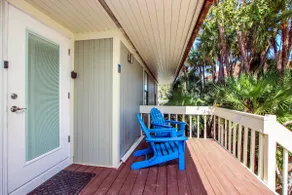 Spacieuse maison entièrement équipée avec piscine chauffée et barbecue | À côté de la plage - Image 2